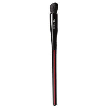 SHISEIDO DIAGONAL BRUSH Multi Eye Brush Precision Application White Background