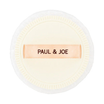 Paul & Joe Setting Powder Puff Silky Application White Background