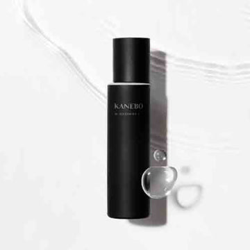 KANEBO On Skin Essence F Nourishing Radiance Background