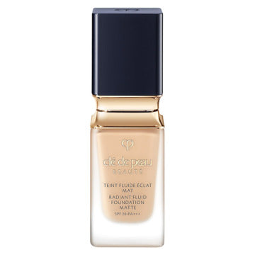 Cle de Peau Beaute Tan Fluid Eclat Matte - Tan Fluid Eclat Matte / SPF20 / PA+++ / Ochre 20 / 35ml product bottle on white background