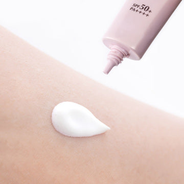 綾花 Ayaka Vital Up Day Milk Skincare Solution White Background