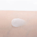 綾花 Wrinkle Cream product packaging on clean white background