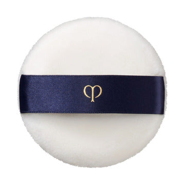 Cle de Peau Beaute Poudre Transparent N Puff Beauty Tool White Background