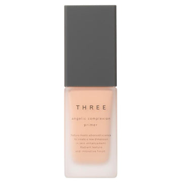 THREE Angelic Complexion Primer - Angelic Complexion Primer / SPF22 / PA+++ / 02 JUST PEACHY / 3g product packaging