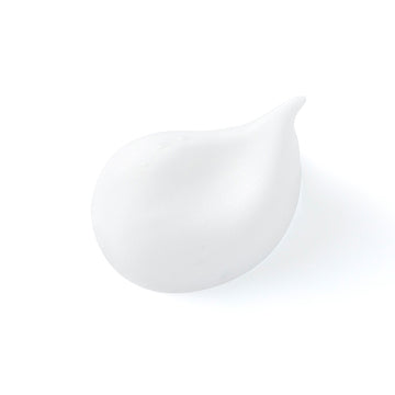 THREE Balancing Nectar Cream Wash Gentle Cleansing Ritual White Background