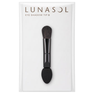 LUNASOL Eyeshadow Tip B Brush Tool White Background