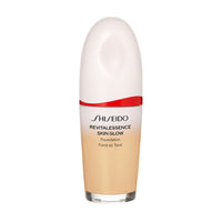 SHISEIDO Base Makeup Kit (Essence Skin Glow Foundation (140)) - Essence Skin Glow Foundation / SPF30 / PA+++ / full product with container / 160 Shell / 30ml / unscented product bottle on white background