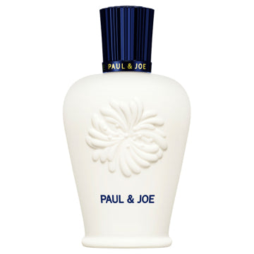 Paul & Joe Smoothing Foundation Primer Mattifying Texture Background