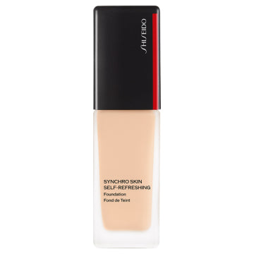 SHISEIDO Synchro Skin Self-Refreshing Foundation Radiant Finish White Background