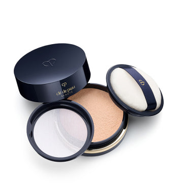 Cle de Peau Beaute Puff (Poudre Transparente N M) - Poudre Transparent n M / full product with container / 2 Light Medium / 24g / Scented with natural rose essence, etc. product packaging