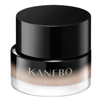 KANEBO Live Skin Wear II - Lively Skin Wear II / SPF4 / PA+ / 135 Rose / 30g product bottle on white background