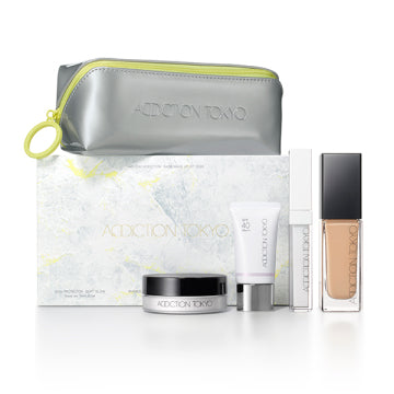 ADDICTION The Foundation Lift Glow - Holiday The Foundation Lift Glow Kit / 006 Light Neutral / 2.5g, 15g, 4g, container only, 30mL product bottle on white background