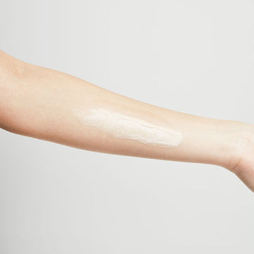 HACCI Body Wash BEE Chocolat Luxurious Scent White Background