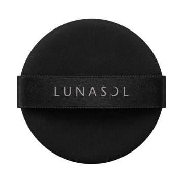 LUNASOL Radiant Flow Mesh Compact Exclusive Puff Airy Texture White Background