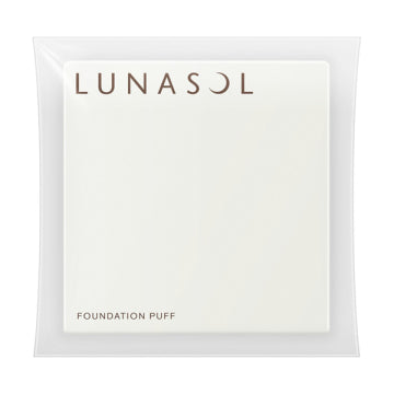 LUNASOL Radiant Flow Mesh Compact Exclusive Puff Airy Texture White Background